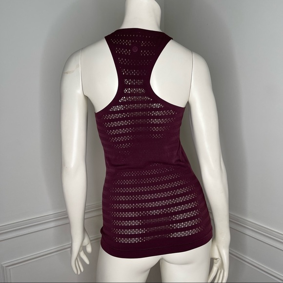 lululemon Reveal Tank (Stripes) - DKAB - Picture 9 of 10
